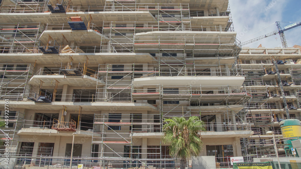 Promoción de apartamentos en la costa casi acabada, se dispara la compra de vivienda nueva en las playas levantinas.
Promoción de apartamentos en la costa casi acabada, se dispara la compra de vivienda nueva en las playas levantinas.