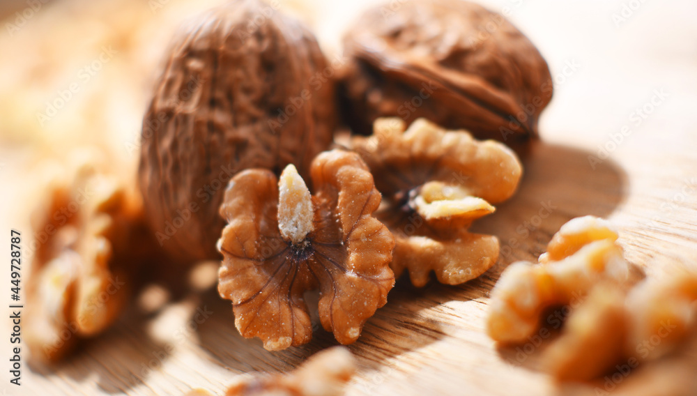 Composition with walnuts, shellless and in the shells Composition with walnuts, shellless and in the shells