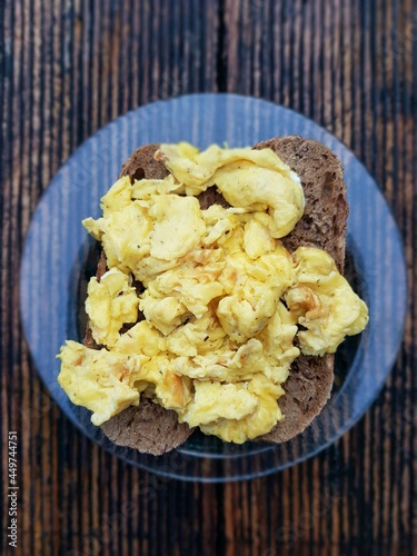 scrambled eggs on bread rolls