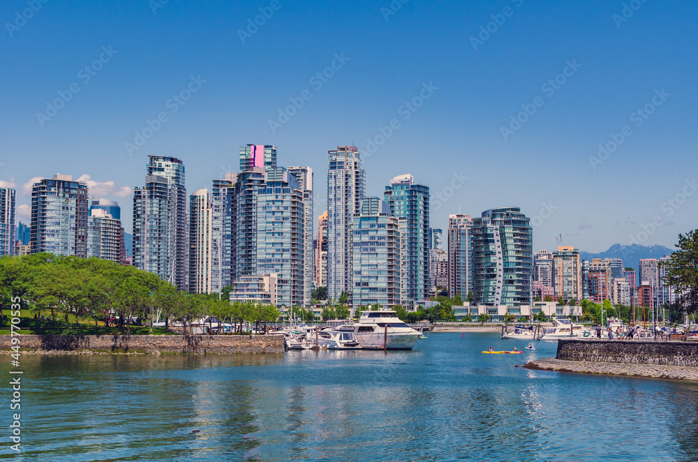 Fototapeta premium View of downtown Vancouver, Canada