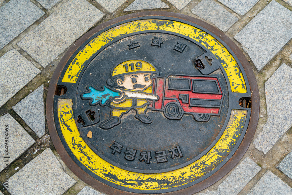韓国のソウルの観光名所を旅行している風景 A scene from a trip to a tourist attraction in Seoul, South Korea. 韓国のソウルの観光名所を旅行している風景 A scene from a trip to a tourist attraction in Seoul, South Korea.