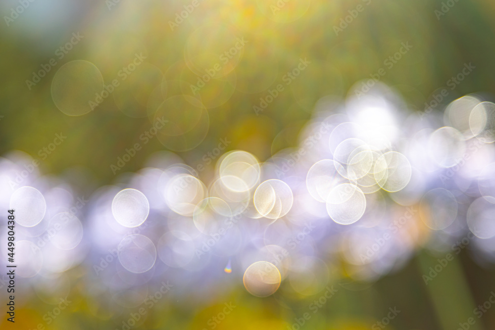 Obraz premium lensflares, blurred bokeh lights in white for webdesign, backgrounds, compositions and overlays