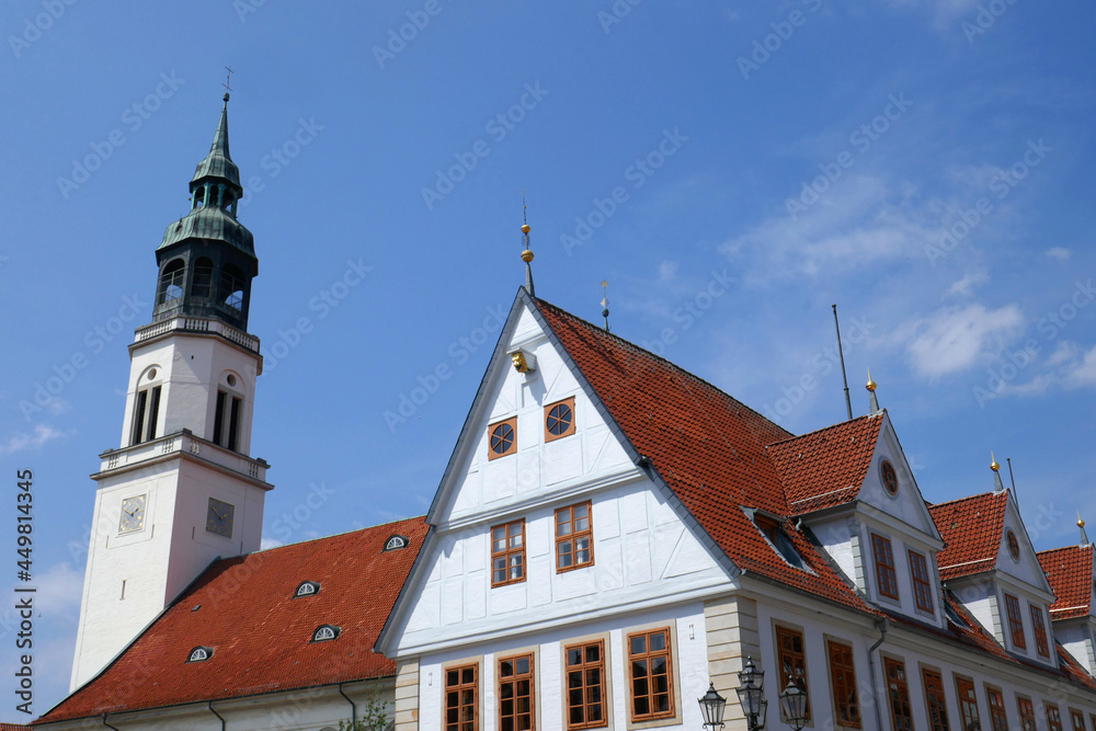 Stadtkirche St. Marien und Altes Rathaus in Celle Stadtkirche St. Marien und Altes Rathaus in Celle
