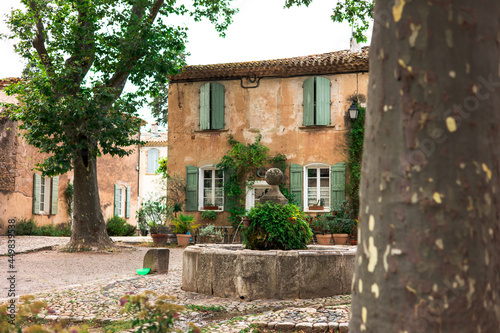 Fototapeta Naklejka Na Ścianę i Meble -  Ancien village-usine de la Manufacture Royale de Villeneuvette (Occitanie, France)