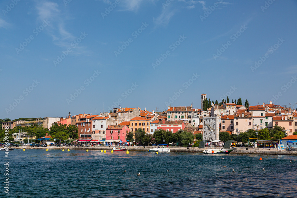 クロアチア　ロヴィニの旧市街から見える景色