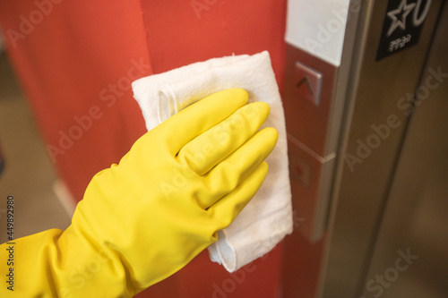 lift, cleaning, pandemic, coronavirus, cleaner, hand, glove, cleaning, sponge, clean, housework, rubber, yellow, gloves, cleaner, washing, hygiene, wash, domestic, household, work, protective, woman, 