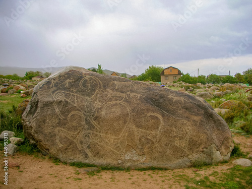 Canvas Print Rock art in Cholpon-Ata, Kyrgyzstan