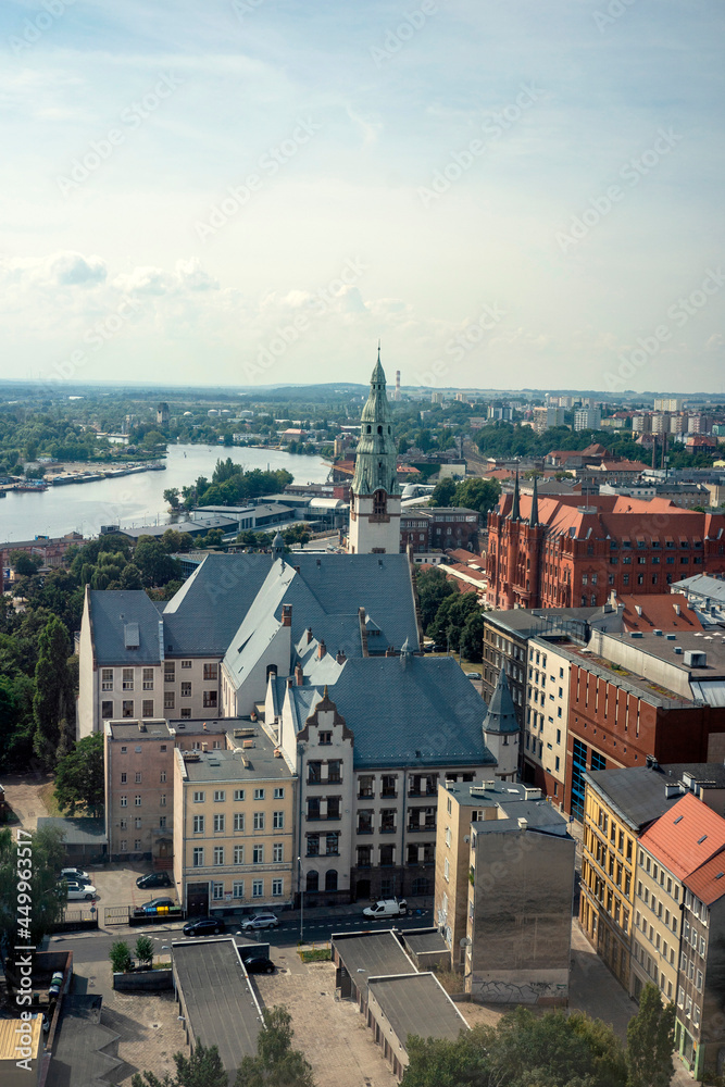 Naklejka premium Widok na miasto Szczecin z wierzy Katedry