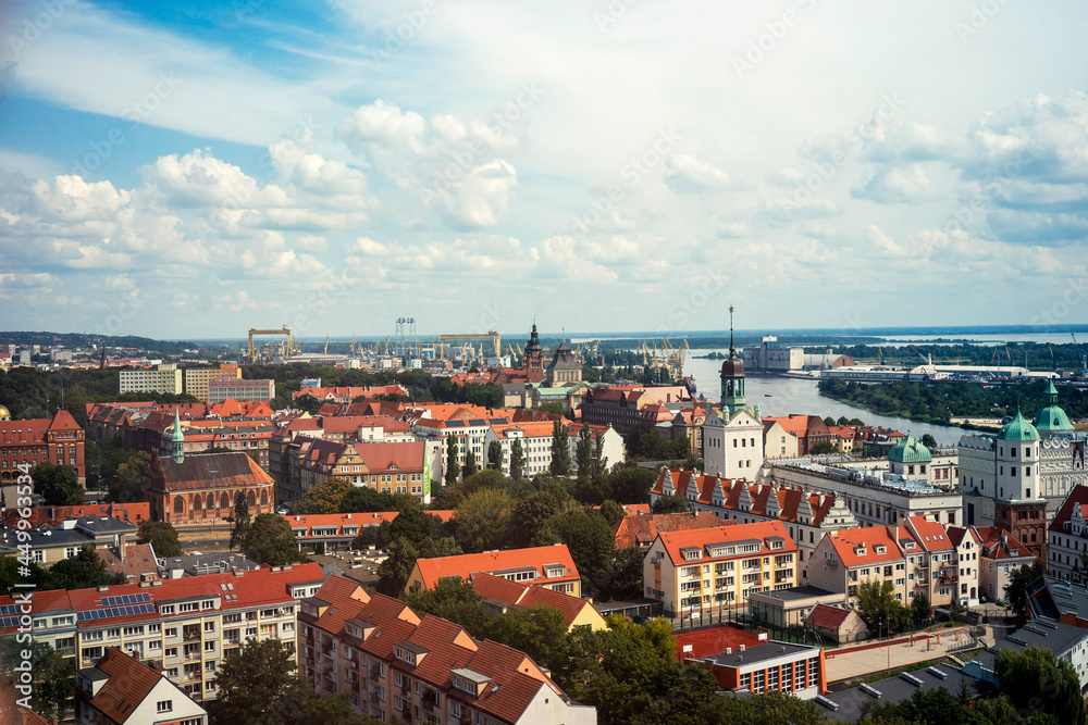 Widok na miasto Szczecin z wierzy Katedry