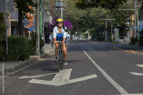 Mexican urban cyclist, international bicycle day © Teran