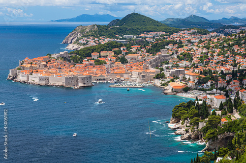 クロアチア アドリア海に囲まれたドゥブロヴニクの旧市街