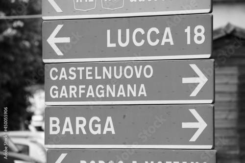 Obraz na plátne Italy road sign. Italy black white.
