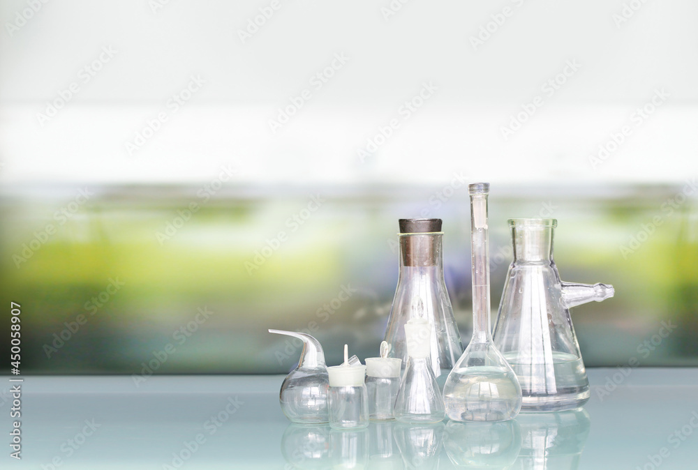 Glass Volumetric Flask ,Erlenmeyer flasks ,Laboratory Flasksare used