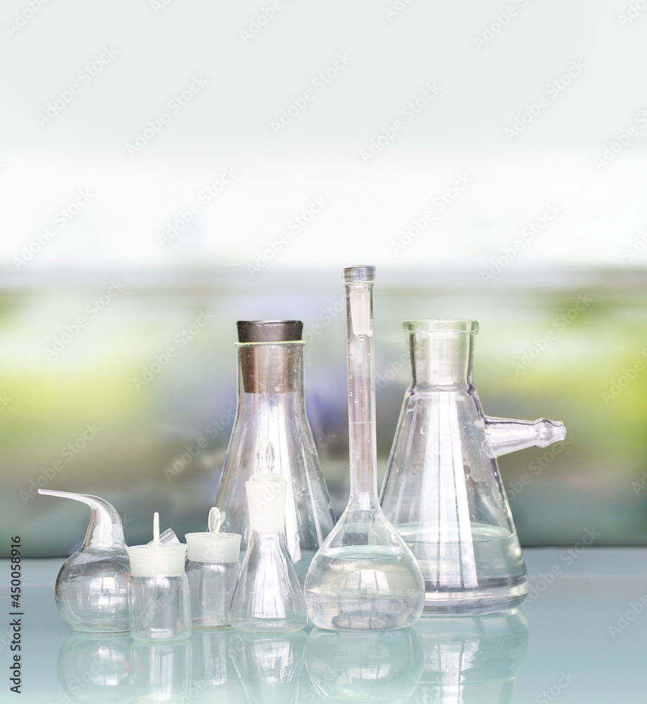 Glass Volumetric Flask ,Vacuum Filter Flask with Side Arm,.Conical