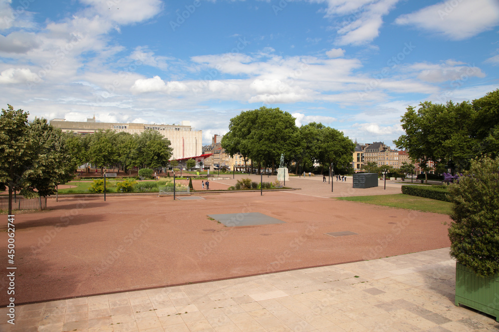 Fototapeta premium Metz, France. Esplanade park view