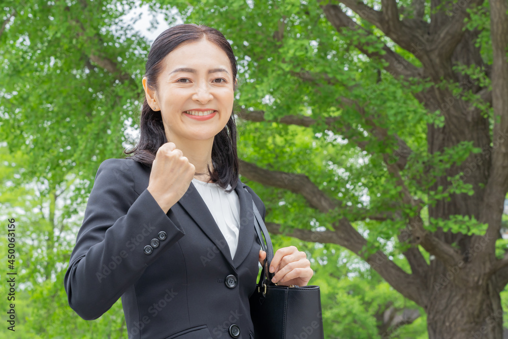ミドル 女性 ビジネス ミドル 女性 ビジネス