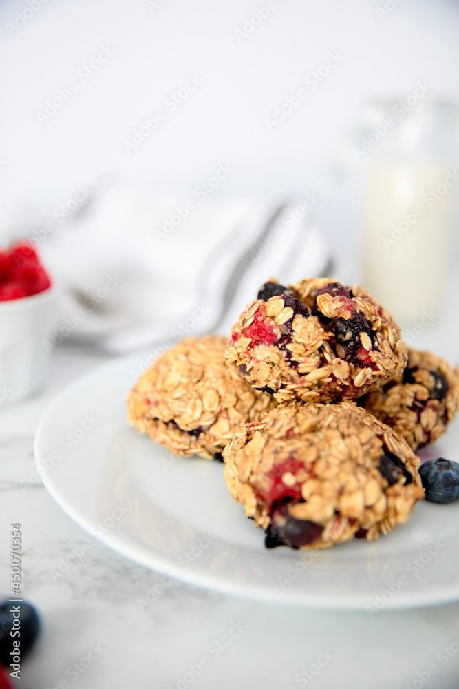 Vegan Berry Breakfast Cookies Vegan Berry Breakfast Cookies