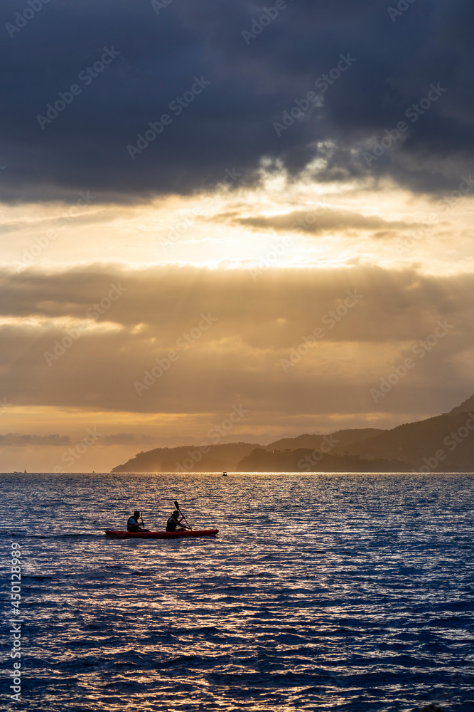 Bonete beach trail, Ilhabela - SP