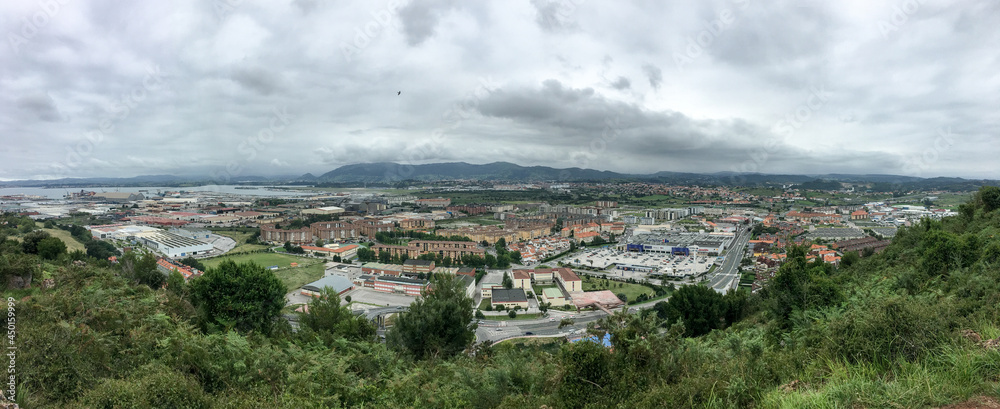 Views of part of the city of Santander, from Peñacastillo.