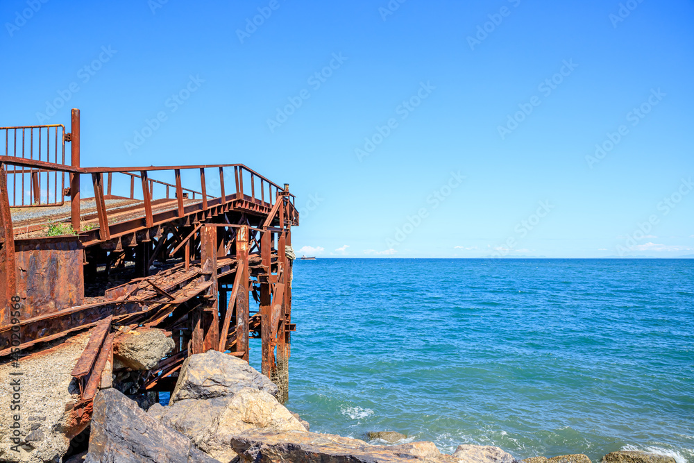 夏の炭鉱跡群　桟橋跡　福岡県北九州市　Summer coal mine ruins Pier trace Fukuoka-ken Kitakyusyu city