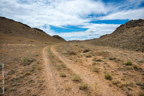 road to the mountains