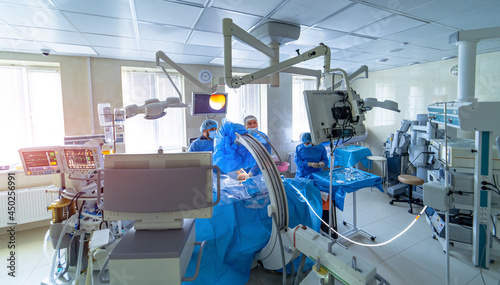 Surgical research technology. Emergency professional surgery in new modern hospital. © Vadim