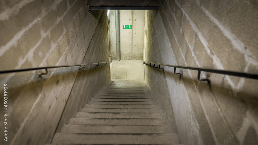 Obraz premium stairs down to the basement