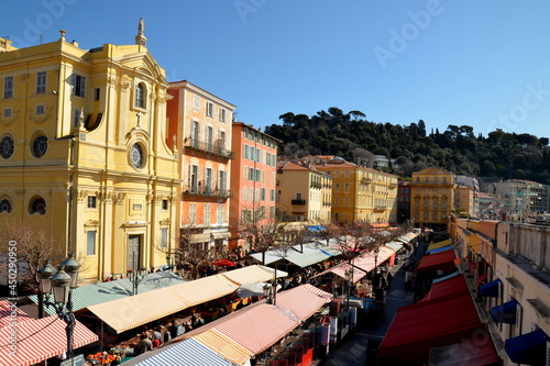 Obraz na plátně France, côte d'azur, la ville de NICE a été classée au patrimoine mondial de l'UNESCO, le marché provençal du cours Saleya se situe dans la vielle ville