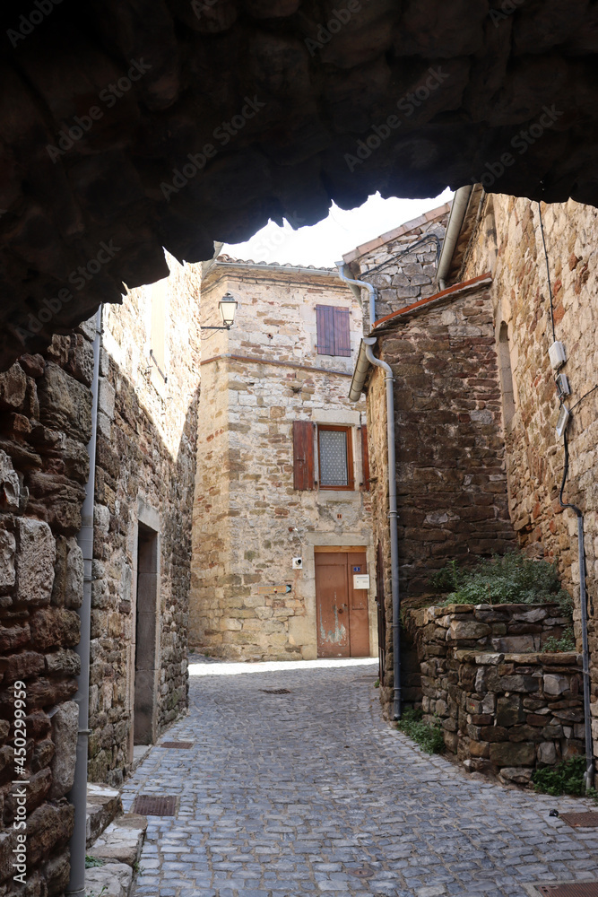 Im historischen Dorf Naves bei Les Vans, Ardèche, Frankreich