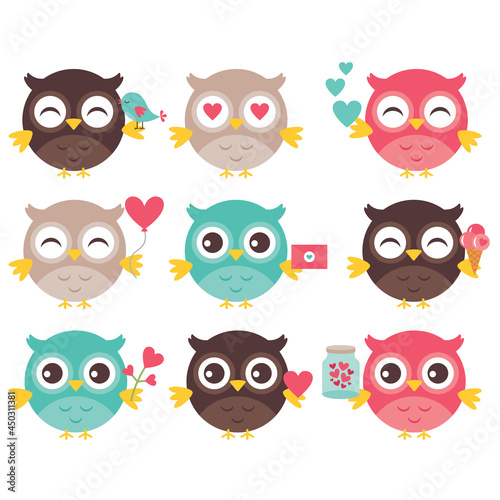 Wallpaper Mural Cute love owls on white background Torontodigital.ca