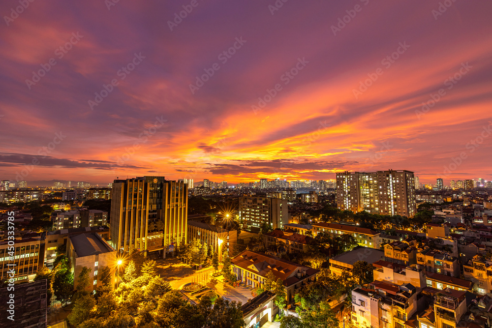 Obraz premium Landscap Sunset in HaNoi Viet nam