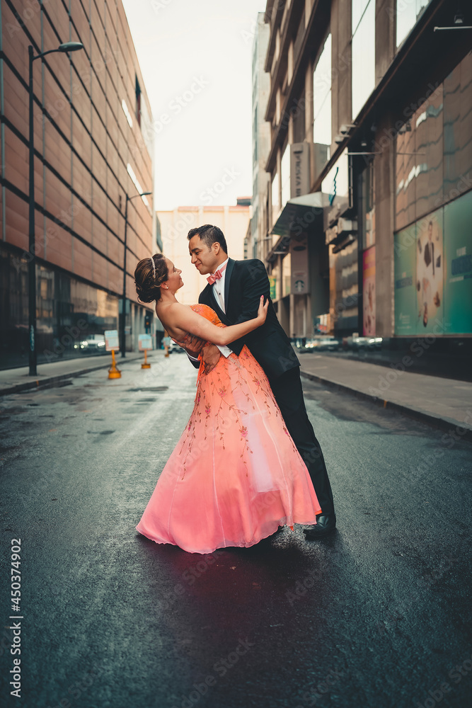 Obraz premium portrait of a beautiful couple posing for the camera