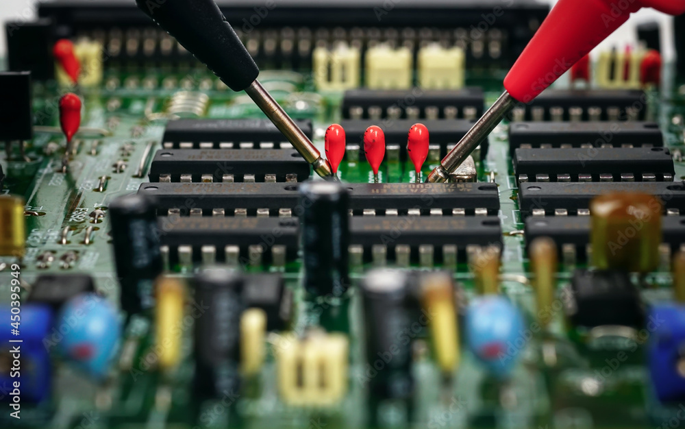 Measure voltage on electronic circuit boards, Using a multimeter to