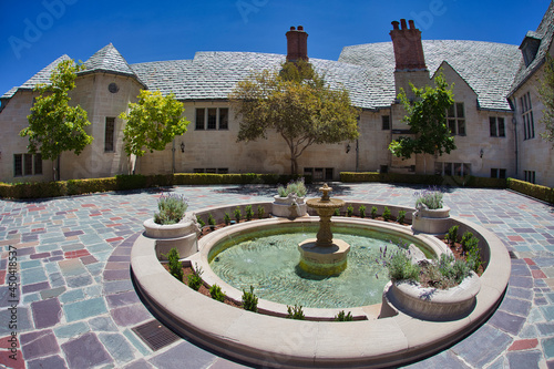 Los Angeles, Gatehouse greystone mansion & gardens  ロスアンゼルス、ゲートハウス photo