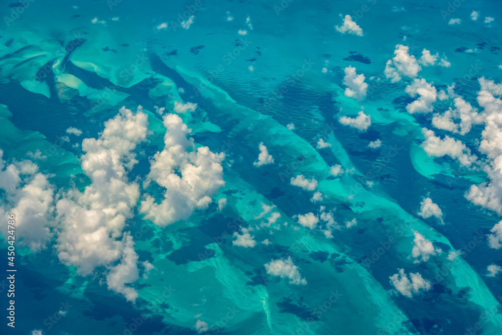 Fototapeta premium Flying high above the clouds