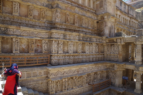 インド　世界遺産グジャラート州パタンのラニ・キ・ヴァヴ　女王の階段井戸