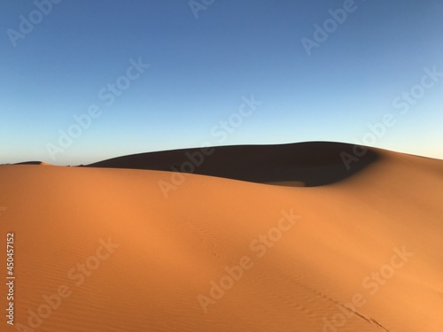 the Sahara Desert © HYERAN