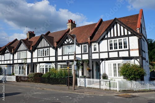 Historic cottages at 95 to 101 Lower Road, Chorleywood