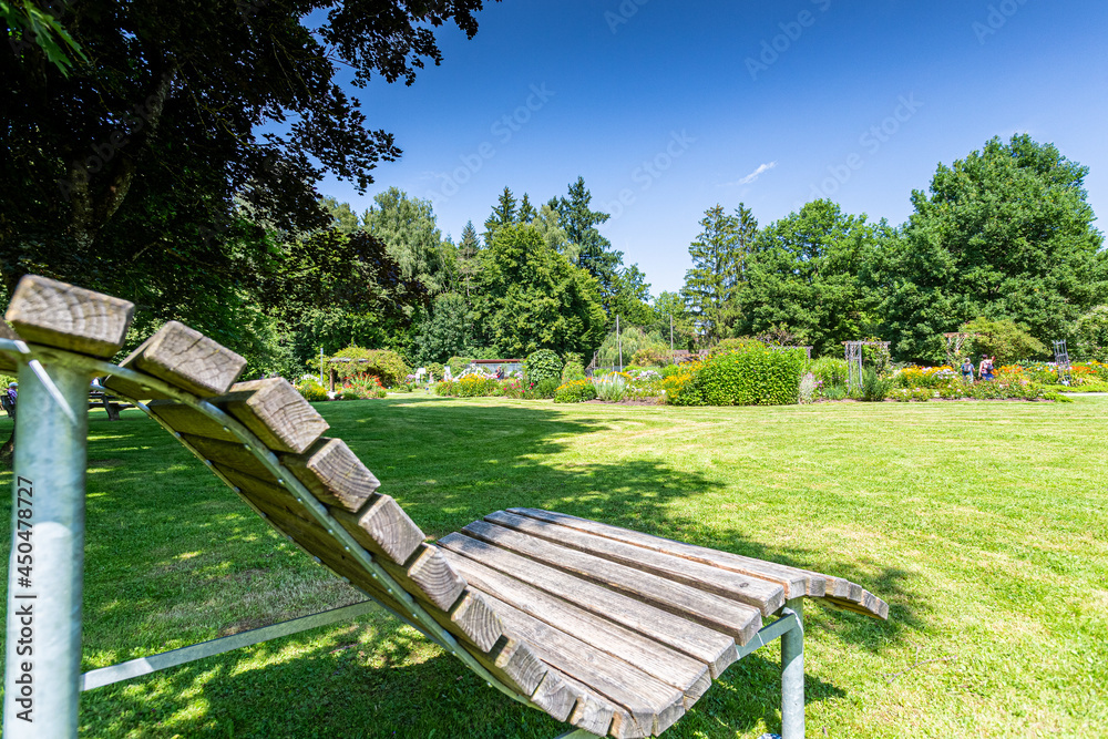 Fototapeta premium Germany, Bavaria, Allgäu, Bad Wörishofen, Kurpark garden