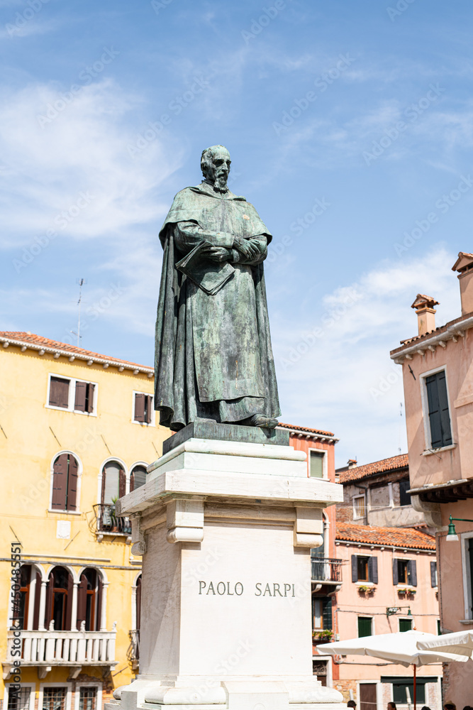 Statue in Vendig Italien im Sommer