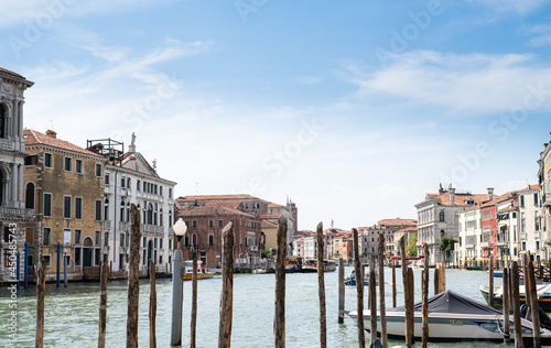 Anlegestelle für Boote im Hafen Venedig Italien