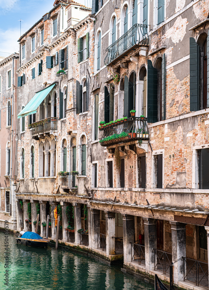 Häuser in Venedig Italien am Kanal
