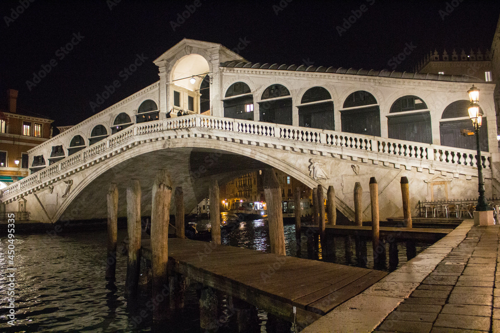 Venice, Italy, January 28, 2020 evocative image of the Rialto Bridge by night, one of the most
famous symbols of the city Venice, Italy, January 28, 2020 evocative image of the Rialto Bridge by night, one of the most
famous symbols of the city