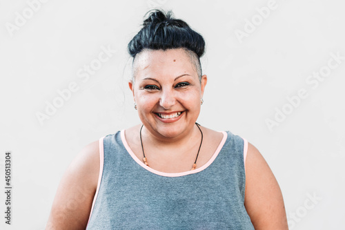 Canvas Print Positive middle age woman with Cherokee haircut