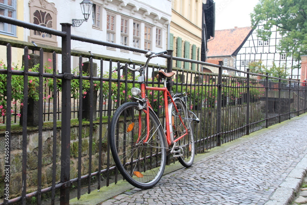 Quedlinburg, Alemania. Por sus calles empedradas y disfrutando de sus casas entramadas.