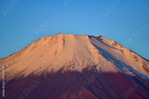 朝焼けに染まる富士山の情景＠山中湖、山梨