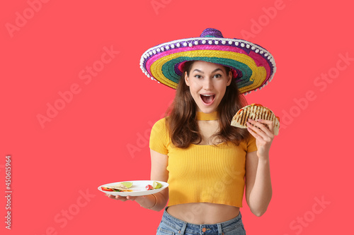 Beautiful young Mexican wom...