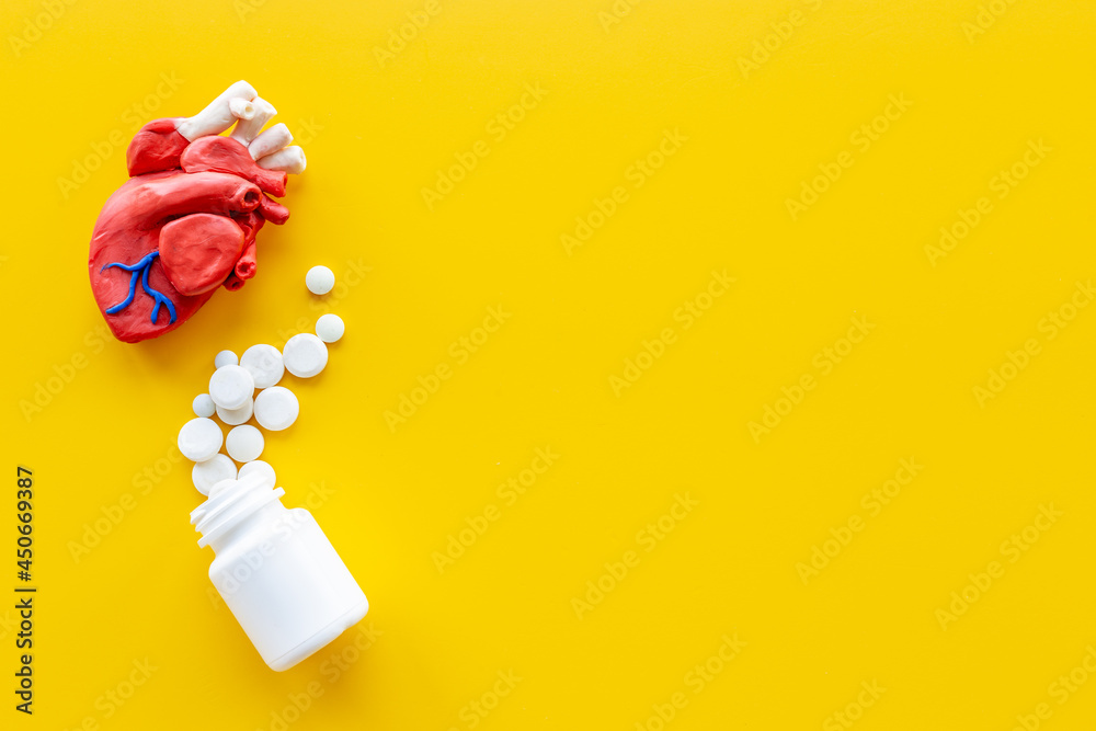 Human Heart Model With Pills Top View Cardioigy And Heart Health