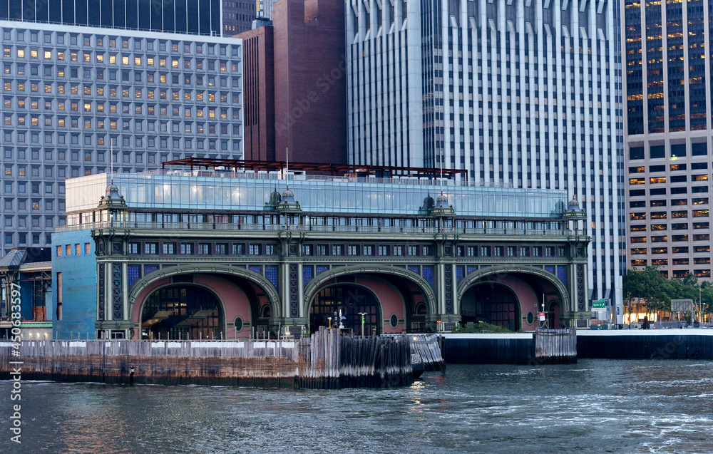 Naklejka premium New York city skyline. USA