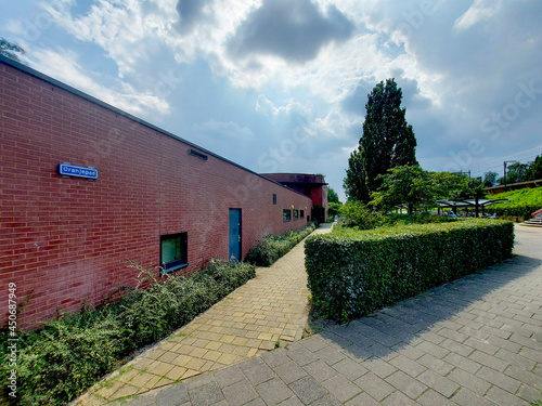 Fotografía Building for general practitioners in one building in the HOED